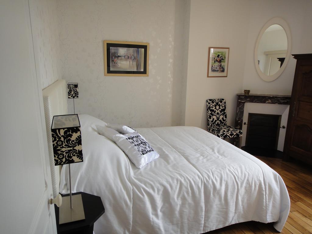 La Maison Carteret Montier-en-Der Zimmer foto